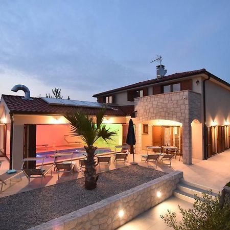 Villa Muskatel -With Heated Pool Brzac Экстерьер фото