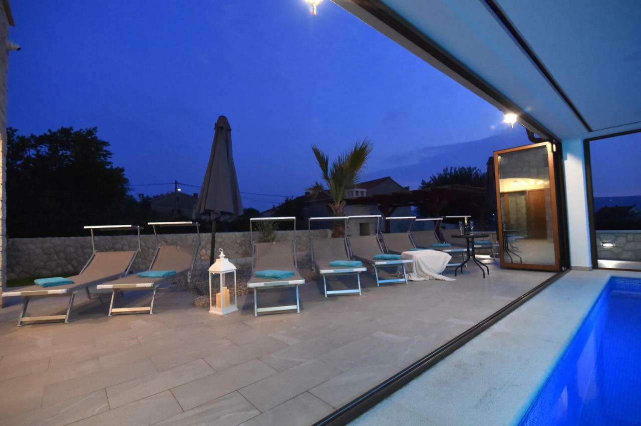 Villa Muskatel -With Heated Pool Brzac Экстерьер фото