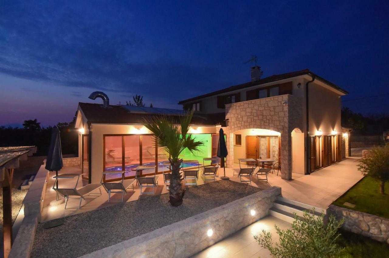 Villa Muskatel -With Heated Pool Brzac Экстерьер фото